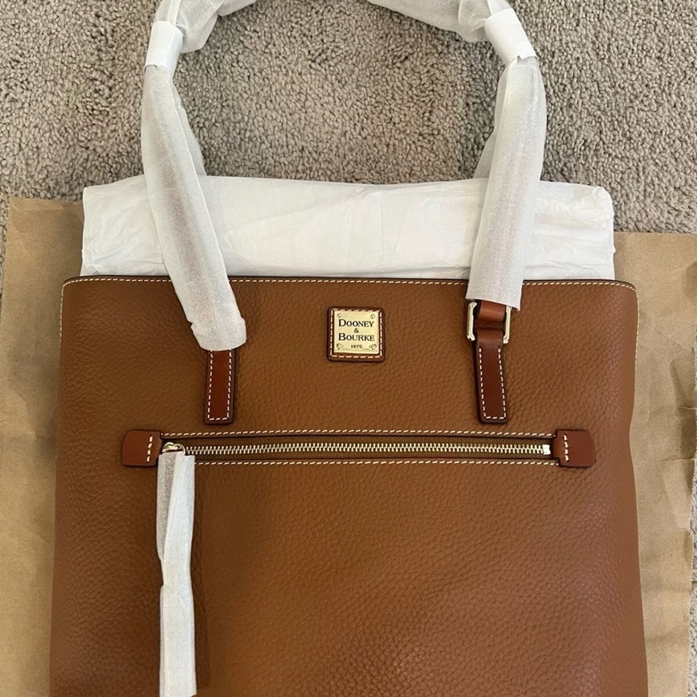 NWT Dooney and Bourke Pebble Grain shopper tote